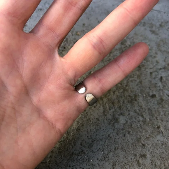 Silver Elongated Hexagon Ring with Peach Stone - Picture 3 of 15